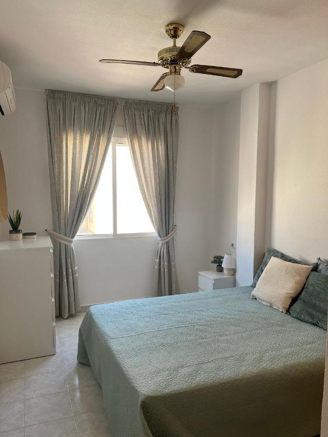 Apatrament Torrevieja Apartment Екстериор снимка